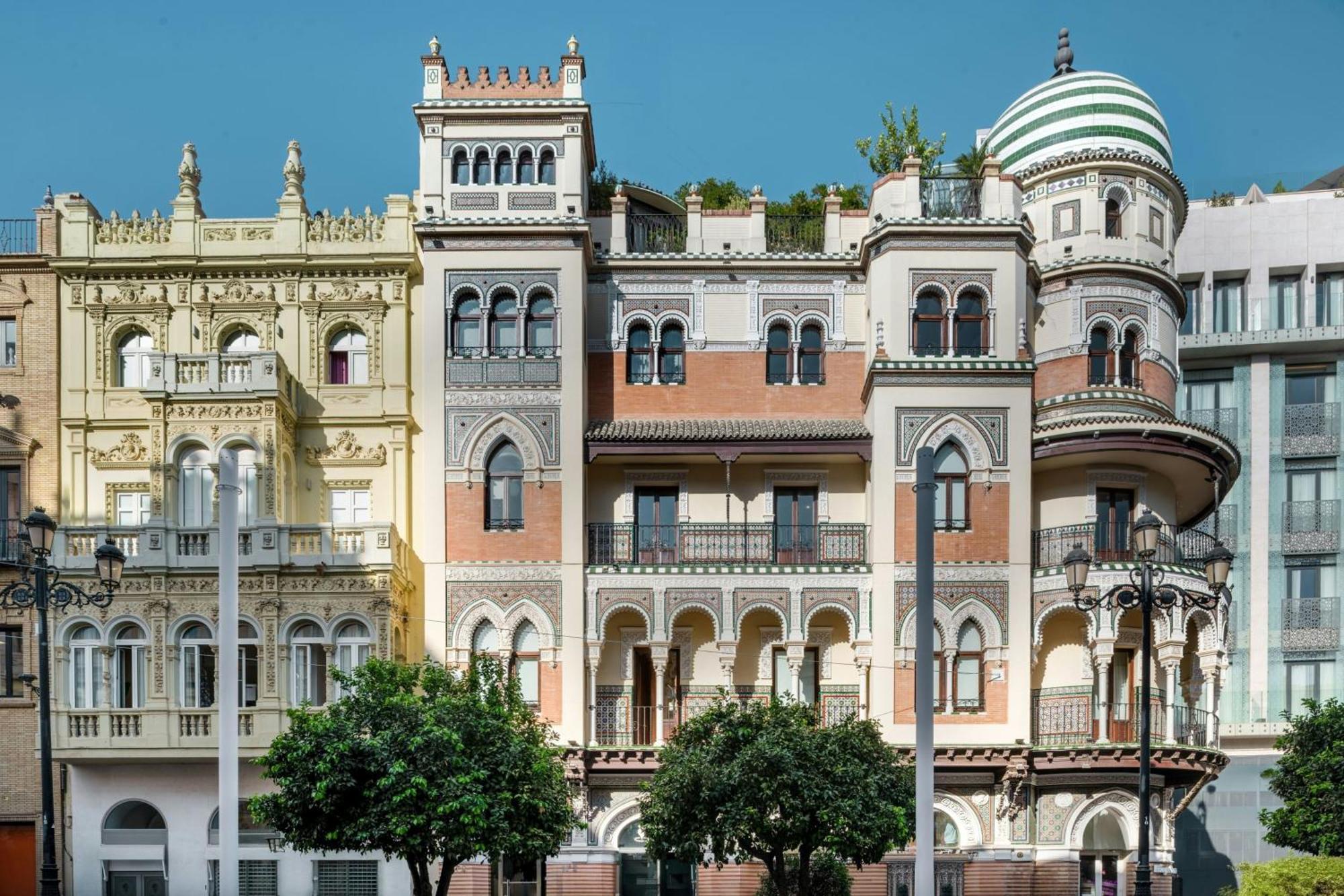 Querencia De Sevilla, Autograph Collection — Photos 1